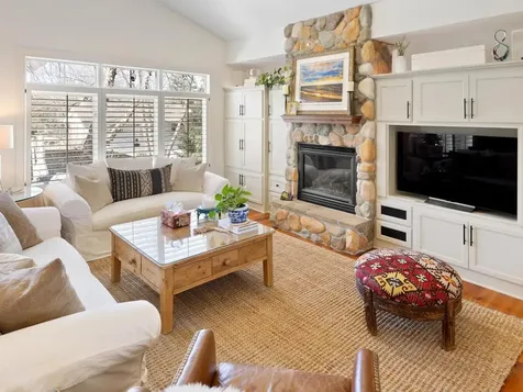 4216 Wilson Street Minnetonka MN 55345