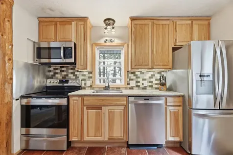 2114 Pine View Boulevard Motley MN 56466