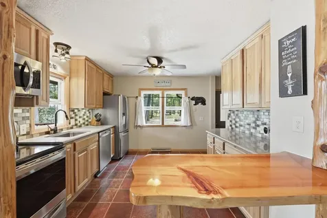 2114 Pine View Boulevard Motley MN 56466