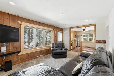 2114 Pine View Boulevard Motley MN 56466