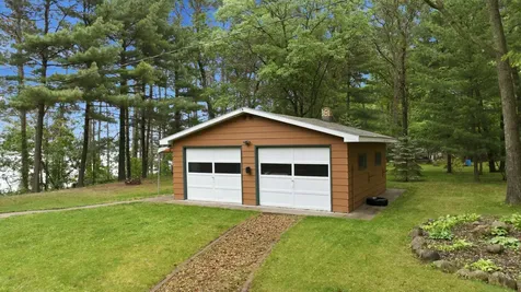 2114 Pine View Boulevard Motley MN 56466