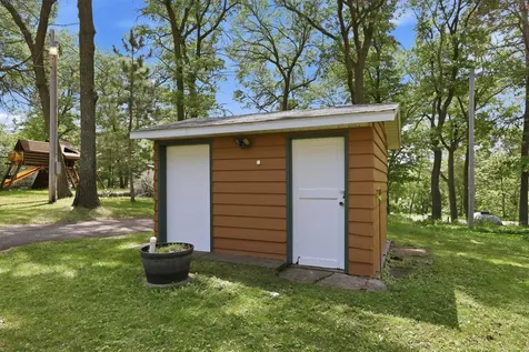 2114 Pine View Boulevard Motley MN 56466
