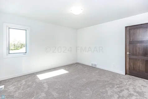 5756 31st Street S Fargo ND 58104