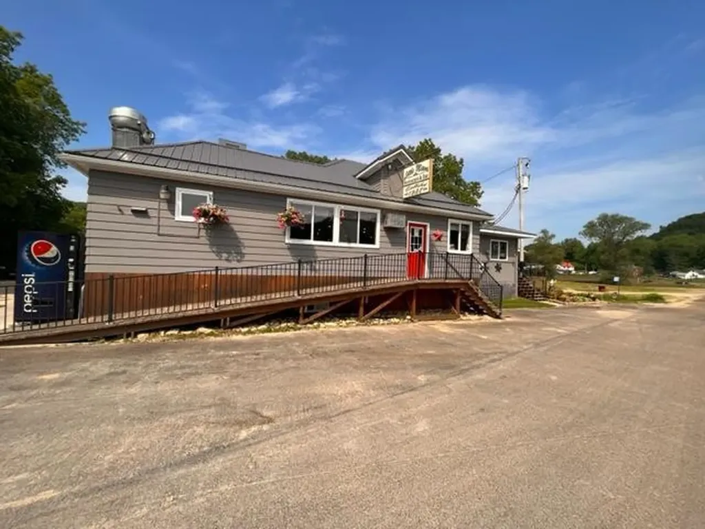 5349 County 249 Caledonia MN 55921