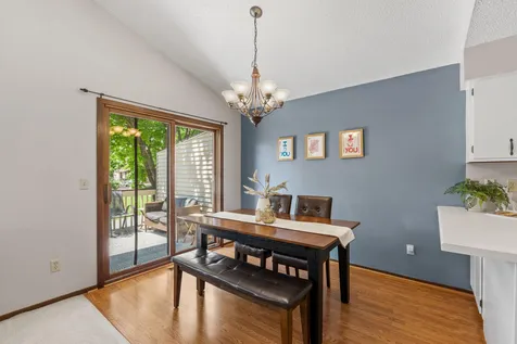 1595 Four Oaks Road Eagan MN 55121