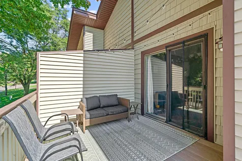 1595 Four Oaks Road Eagan MN 55121