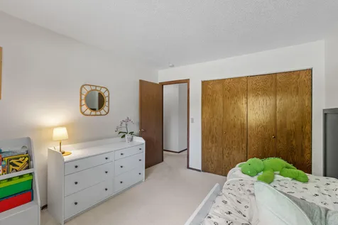1595 Four Oaks Road Eagan MN 55121