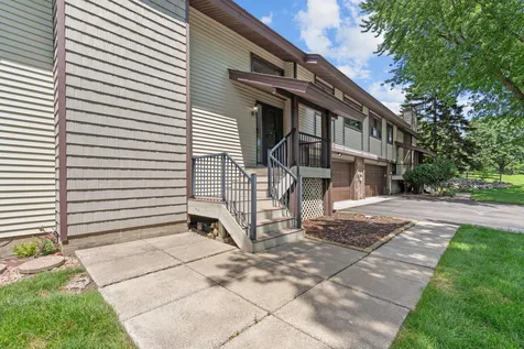 1595 Four Oaks Road Eagan MN 55121