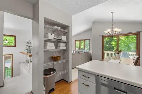 1595 Four Oaks Road Eagan MN 55121
