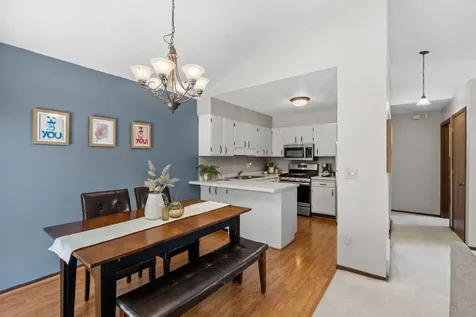 1595 Four Oaks Road Eagan MN 55121