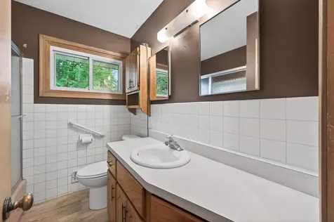 2267 Shawnee Drive North Saint Paul MN 55109
