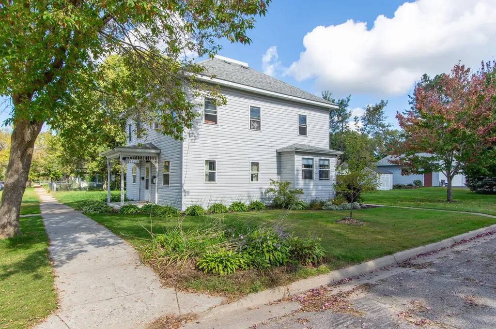 402 2nd Avenue NE Brainerd MN 56401