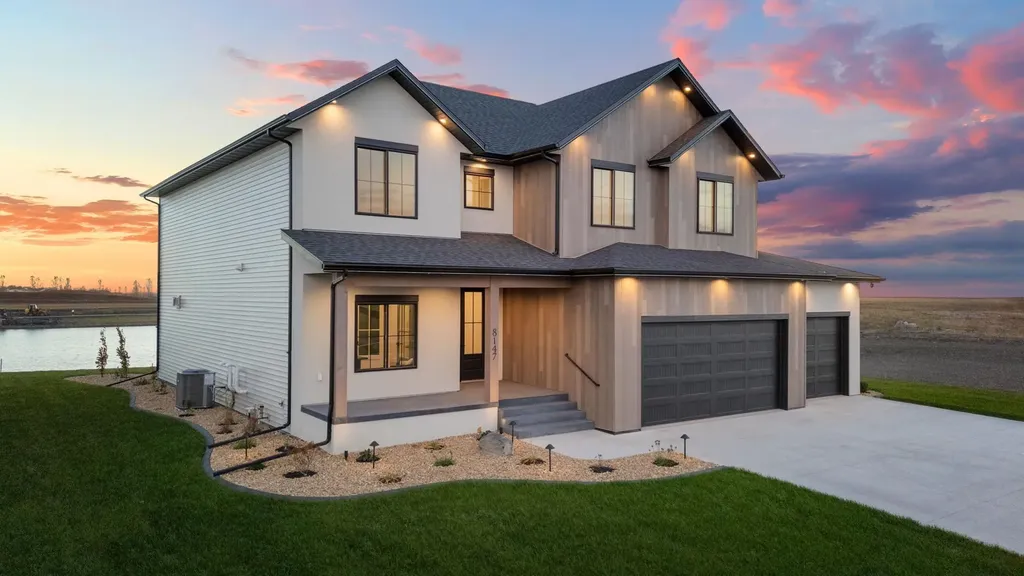 8147 Memory Lane Horace ND 58047