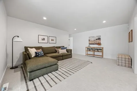 8147 Memory Lane Horace ND 58047