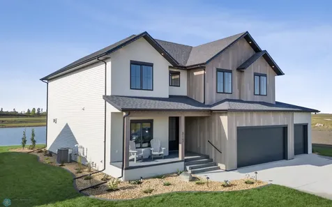 8147 Memory Lane Horace ND 58047