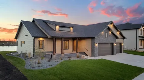 8153 Memory Lane Horace ND 58047