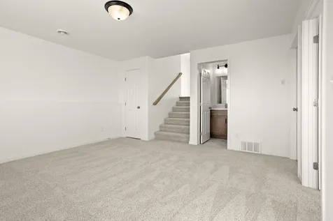 6732 32nd Street S Fargo ND 58104
