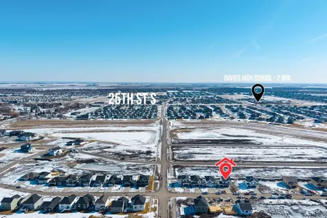 6732 32nd Street S Fargo ND 58104