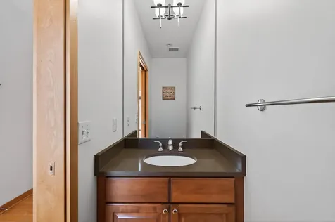 3104 W Lake Street Minneapolis MN 55416