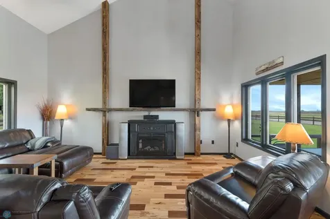 635 20th Street NE Thompson ND 58278