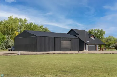 635 20th Street NE Thompson ND 58278