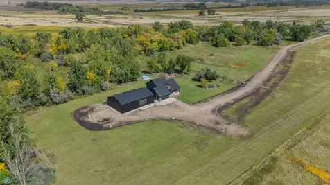 635 20th Street NE Thompson ND 58278