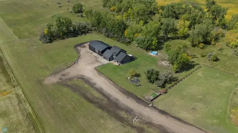 635 20th Street NE Thompson ND 58278