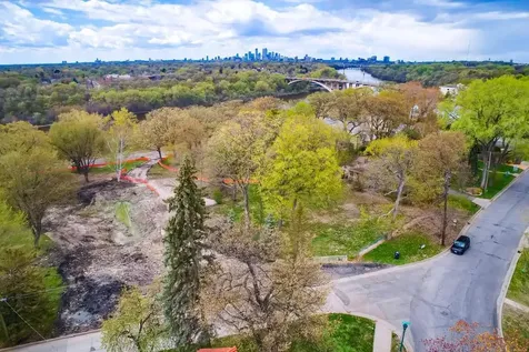 98 Mississippi River Blvd N - Lot Saint Paul MN 55104