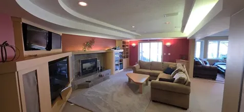 171 Red Oaks Drive Vadnais Heights MN 55127