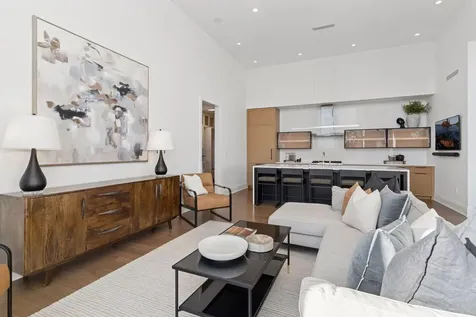 1111 W River Parkway Minneapolis MN 55415