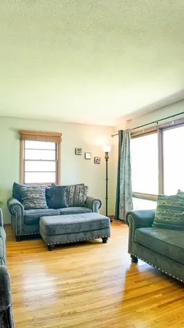 3401 Mcnair Drive N Robbinsdale MN 55422