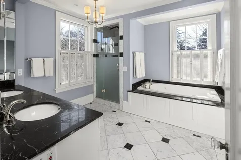 2774 W Lake Of The Isles Parkway Minneapolis MN 55416