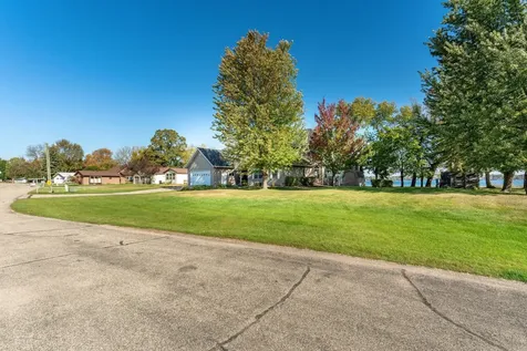 42221 Ukkelberg Drive Clitherall MN 56524