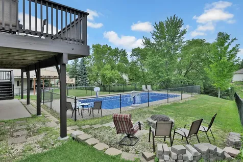 6745 Wildflower Drive S Cottage Grove MN 55016