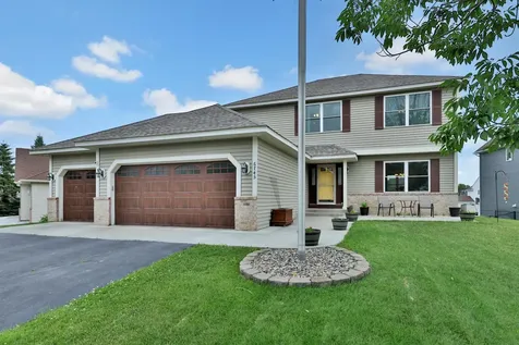 6745 Wildflower Drive S Cottage Grove MN 55016