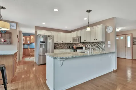 6745 Wildflower Drive S Cottage Grove MN 55016