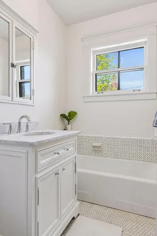 30 Crocus Place Saint Paul MN 55102