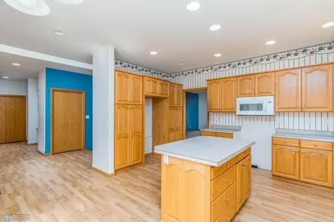 318 44th Avenue S Moorhead MN 56560