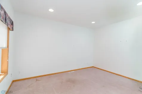 318 44th Avenue S Moorhead MN 56560