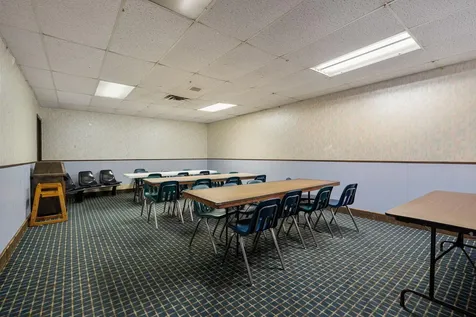 1600 10th Drive SE Austin MN 55912