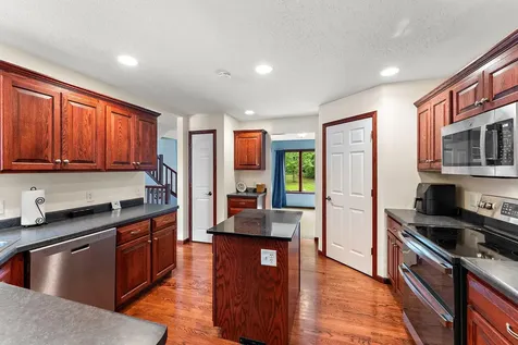 1224 Us Highway 12 Roberts WI 54023