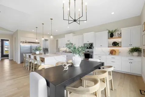 4938 Parkside Circle Eagan MN 55123