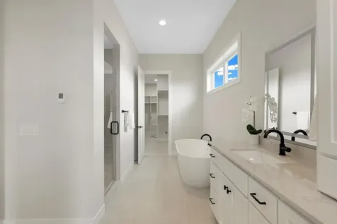 4938 Parkside Circle Eagan MN 55123