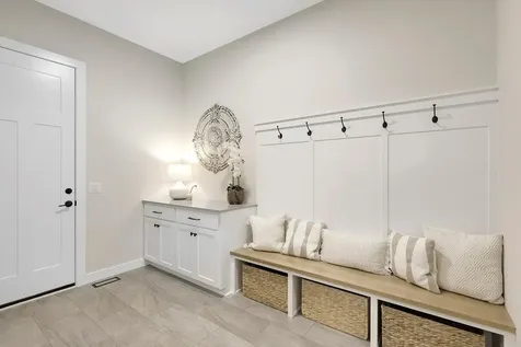 4938 Parkside Circle Eagan MN 55123