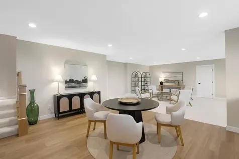 4938 Parkside Circle Eagan MN 55123