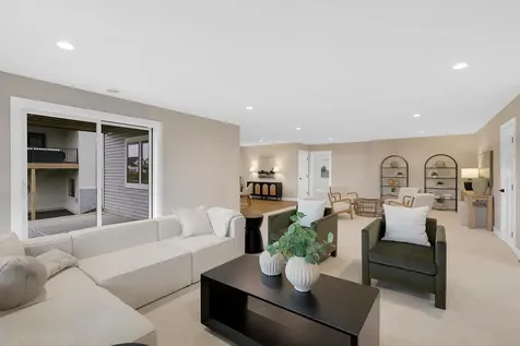 4938 Parkside Circle Eagan MN 55123