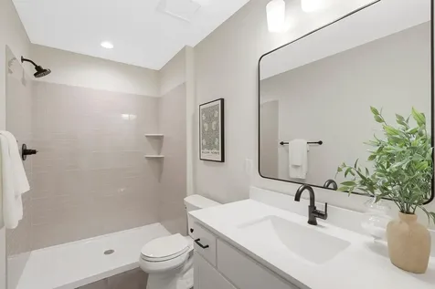 4938 Parkside Circle Eagan MN 55123