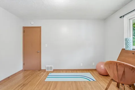 8710 60th Avenue N New Hope MN 55428