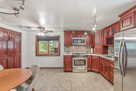 8710 60th Avenue N New Hope MN 55428