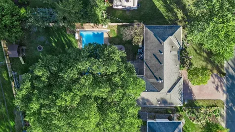 8710 60th Avenue N New Hope MN 55428